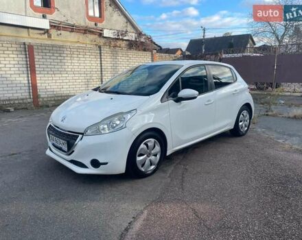 Пежо 208 2013 в Житомире на Automoto.ua Белый Пежо 208, объемом двигателя 1.57 л и пробегом 255 тыс. км за 5700 $, фото 10 на Automoto.ua