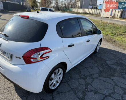 Белый Пежо 208, объемом двигателя 1 л и пробегом 109 тыс. км за 5400 $, фото 6 на Automoto.ua