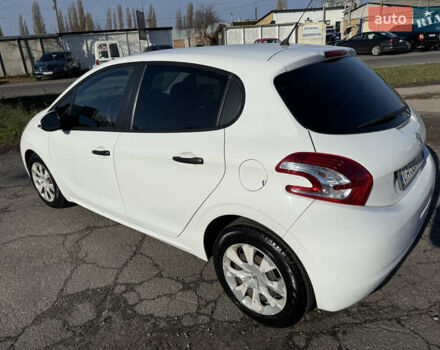 Белый Пежо 208, объемом двигателя 1 л и пробегом 109 тыс. км за 5400 $, фото 4 на Automoto.ua