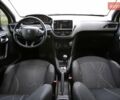 Белый Пежо 208, объемом двигателя 1.2 л и пробегом 93 тыс. км за 7800 $, фото 13 на Automoto.ua