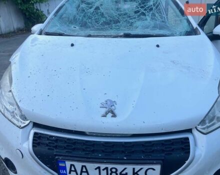 Білий Пежо 208, об'ємом двигуна 1 л та пробігом 120 тис. км за 4000 $, фото 7 на Automoto.ua