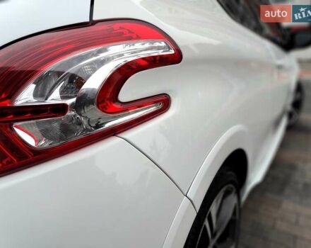 Білий Пежо 208, об'ємом двигуна 1.6 л та пробігом 137 тис. км за 6990 $, фото 18 на Automoto.ua