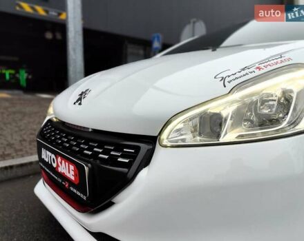 Белый Пежо 208, объемом двигателя 1.6 л и пробегом 137 тыс. км за 6990 $, фото 1 на Automoto.ua