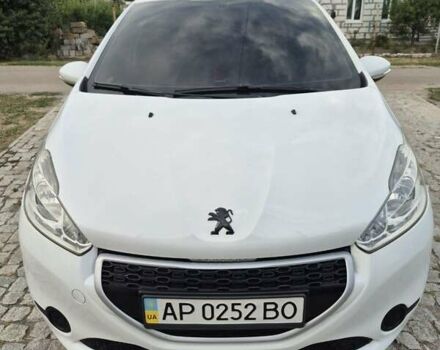 Білий Пежо 208, об'ємом двигуна 1 л та пробігом 135 тис. км за 5100 $, фото 1 на Automoto.ua