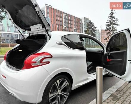 Белый Пежо 208, объемом двигателя 1.6 л и пробегом 137 тыс. км за 6990 $, фото 23 на Automoto.ua