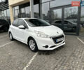 Белый Пежо 208, объемом двигателя 1 л и пробегом 102 тыс. км за 5500 $, фото 6 на Automoto.ua