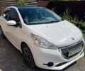 Білий Пежо 208, об'ємом двигуна 1.2 л та пробігом 160 тис. км за 6000 $, фото 1 на Automoto.ua
