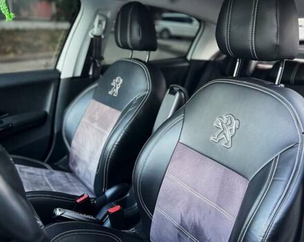 Белый Пежо 208, объемом двигателя 1.56 л и пробегом 175 тыс. км за 7900 $, фото 22 на Automoto.ua