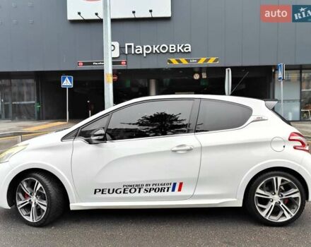 Белый Пежо 208, объемом двигателя 1.6 л и пробегом 137 тыс. км за 6990 $, фото 8 на Automoto.ua