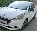 Белый Пежо 208, объемом двигателя 1 л и пробегом 235 тыс. км за 6300 $, фото 1 на Automoto.ua