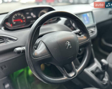 Белый Пежо 208, объемом двигателя 1 л и пробегом 102 тыс. км за 5500 $, фото 19 на Automoto.ua