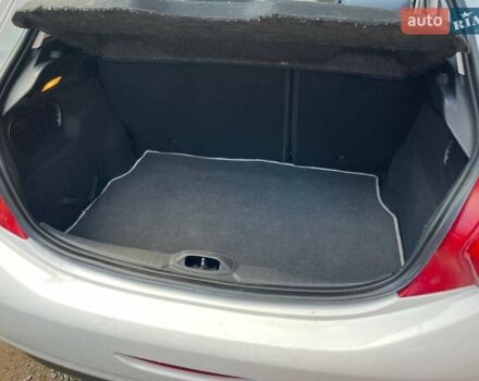 Білий Пежо 208, об'ємом двигуна 1.2 л та пробігом 160 тис. км за 6000 $, фото 4 на Automoto.ua