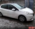 Білий Пежо 208, об'ємом двигуна 1.2 л та пробігом 97 тис. км за 6000 $, фото 2 на Automoto.ua