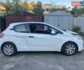 Білий Пежо 208, об'ємом двигуна 1 л та пробігом 120 тис. км за 4000 $, фото 2 на Automoto.ua