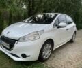 Белый Пежо 208, объемом двигателя 1.4 л и пробегом 230 тыс. км за 5301 $, фото 1 на Automoto.ua