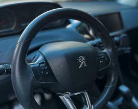 Белый Пежо 208, объемом двигателя 1.56 л и пробегом 175 тыс. км за 7900 $, фото 13 на Automoto.ua