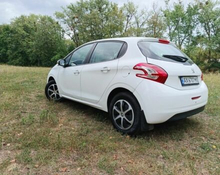 Білий Пежо 208, об'ємом двигуна 1 л та пробігом 82 тис. км за 5000 $, фото 1 на Automoto.ua