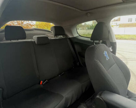 Білий Пежо 208, об'ємом двигуна 1.6 л та пробігом 77 тис. км за 8800 $, фото 19 на Automoto.ua