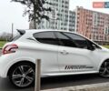 Белый Пежо 208, объемом двигателя 1.6 л и пробегом 137 тыс. км за 6990 $, фото 24 на Automoto.ua
