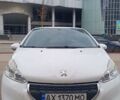 Білий Пежо 208, об'ємом двигуна 1.2 л та пробігом 92 тис. км за 7500 $, фото 2 на Automoto.ua