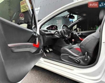 Белый Пежо 208, объемом двигателя 1.6 л и пробегом 137 тыс. км за 6990 $, фото 34 на Automoto.ua