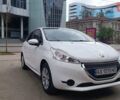 Білий Пежо 208, об'ємом двигуна 1.2 л та пробігом 92 тис. км за 7500 $, фото 16 на Automoto.ua