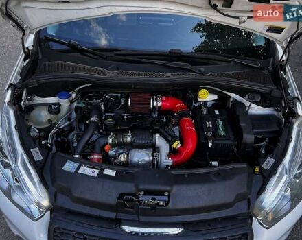 Белый Пежо 208, объемом двигателя 1.56 л и пробегом 175 тыс. км за 7900 $, фото 30 на Automoto.ua