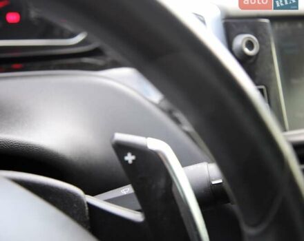 Белый Пежо 208, объемом двигателя 1.2 л и пробегом 93 тыс. км за 7800 $, фото 21 на Automoto.ua