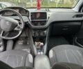 Білий Пежо 208, об'ємом двигуна 1.2 л та пробігом 102 тис. км за 6500 $, фото 3 на Automoto.ua