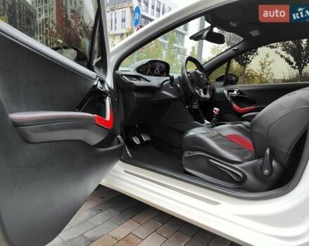 Білий Пежо 208, об'ємом двигуна 1.6 л та пробігом 137 тис. км за 6990 $, фото 34 на Automoto.ua