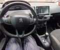 Білий Пежо 208, об'ємом двигуна 1.2 л та пробігом 92 тис. км за 7500 $, фото 9 на Automoto.ua