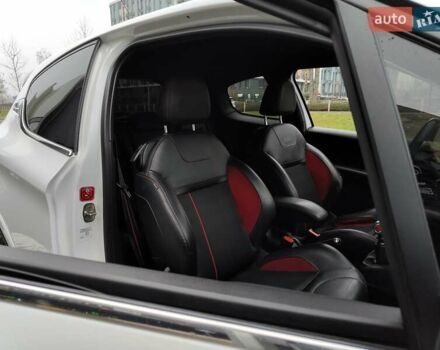 Белый Пежо 208, объемом двигателя 1.6 л и пробегом 137 тыс. км за 6990 $, фото 30 на Automoto.ua