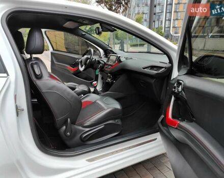 Білий Пежо 208, об'ємом двигуна 1.6 л та пробігом 137 тис. км за 6990 $, фото 26 на Automoto.ua