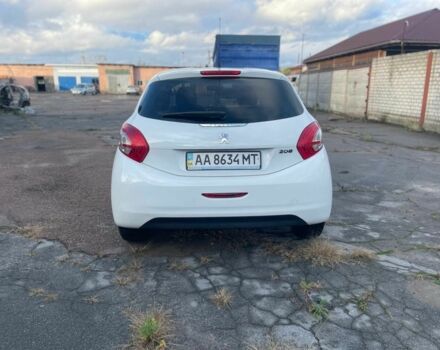 Пежо 208 2013 в Житомире на Automoto.ua Белый Пежо 208, объемом двигателя 1.6 л и пробегом 255 тыс. км за 5700 $, фото 3 на Automoto.ua