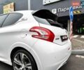 Белый Пежо 208, объемом двигателя 1.6 л и пробегом 137 тыс. км за 6990 $, фото 14 на Automoto.ua