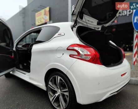 Белый Пежо 208, объемом двигателя 1.6 л и пробегом 137 тыс. км за 6990 $, фото 13 на Automoto.ua