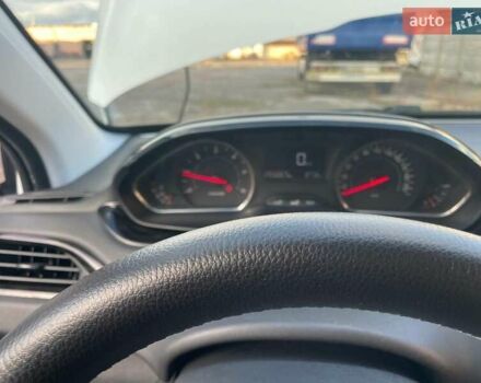 Пежо 208 2013 в Житомире на Automoto.ua Белый Пежо 208, объемом двигателя 1.57 л и пробегом 255 тыс. км за 5700 $, фото 2 на Automoto.ua
