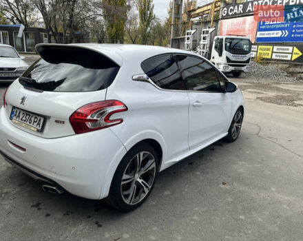 Белый Пежо 208, объемом двигателя 1.6 л и пробегом 183 тыс. км за 7350 $, фото 4 на Automoto.ua