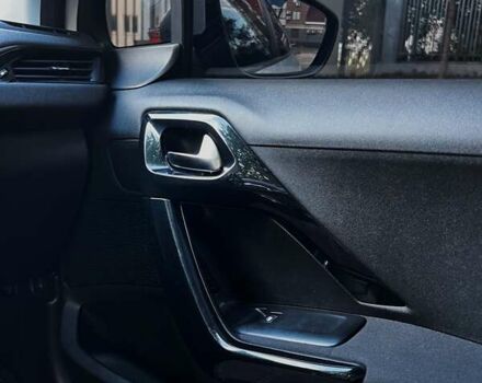 Белый Пежо 208, объемом двигателя 1.56 л и пробегом 175 тыс. км за 7900 $, фото 29 на Automoto.ua