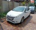 Білий Пежо 208, об'ємом двигуна 1.6 л та пробігом 79 тис. км за 9000 $, фото 1 на Automoto.ua