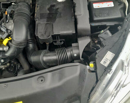 Белый Пежо 208, объемом двигателя 1.4 л и пробегом 164 тыс. км за 7200 $, фото 16 на Automoto.ua