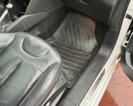 Білий Пежо 208, об'ємом двигуна 1.6 л та пробігом 159 тис. км за 9100 $, фото 23 на Automoto.ua