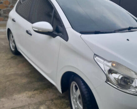 Белый Пежо 208, объемом двигателя 1.4 л и пробегом 164 тыс. км за 7200 $, фото 2 на Automoto.ua