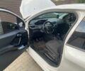 Белый Пежо 208, объемом двигателя 1 л и пробегом 91 тыс. км за 3350 $, фото 3 на Automoto.ua