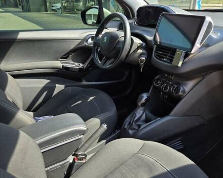 Білий Пежо 208, об'ємом двигуна 1 л та пробігом 135 тис. км за 5000 $, фото 19 на Automoto.ua
