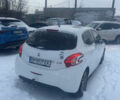 Білий Пежо 208, об'ємом двигуна 1.2 л та пробігом 227 тис. км за 7500 $, фото 3 на Automoto.ua