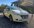 Белый Пежо 208, объемом двигателя 0 л и пробегом 120 тыс. км за 9420 $, фото 1 на Automoto.ua
