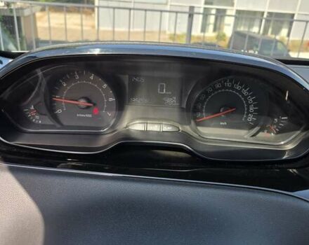 Білий Пежо 208, об'ємом двигуна 1 л та пробігом 135 тис. км за 5000 $, фото 11 на Automoto.ua