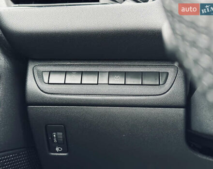 Белый Пежо 208, объемом двигателя 1.4 л и пробегом 180 тыс. км за 6500 $, фото 35 на Automoto.ua