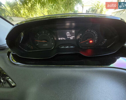 Білий Пежо 208, об'ємом двигуна 1.4 л та пробігом 164 тис. км за 7800 $, фото 4 на Automoto.ua